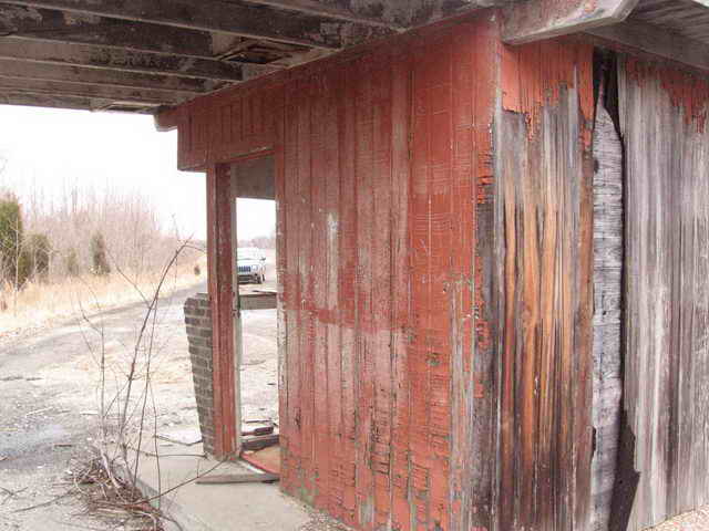 Lake Drive-In - 2006 Photo
